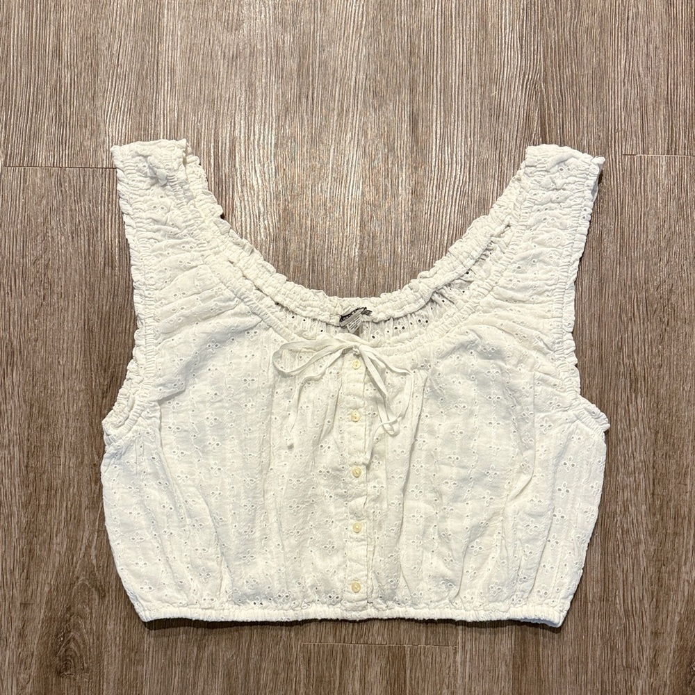 NEW American Eagle Outfitters Cream Eyelet Sleeveless Blouse